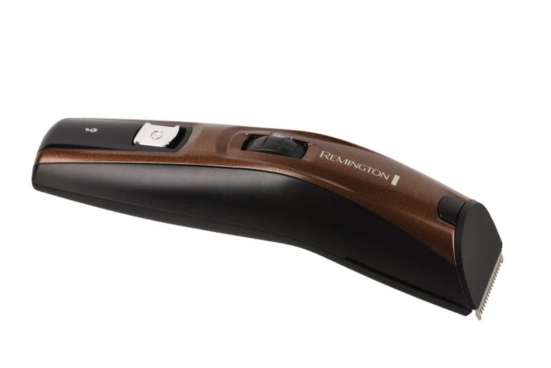 REMINGTON - Bartschneider 1.5-18mm Akku/Netz 9Einst. 3Kämme sw-br