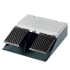 SIEMENS - Fußtaster, 2-pedalig Leitungseinführung M25x1,5 IP65, 2S+2Ö/2S+2Ö