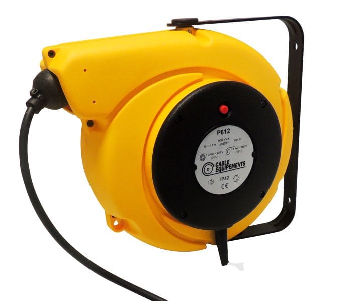 CABLE EQUIPEMENTS - Autom. Kabelaufroller PLT 600 - 10+1.5m 3G1,5² HO5VV-F - IP42 -Lösb.Arretierung